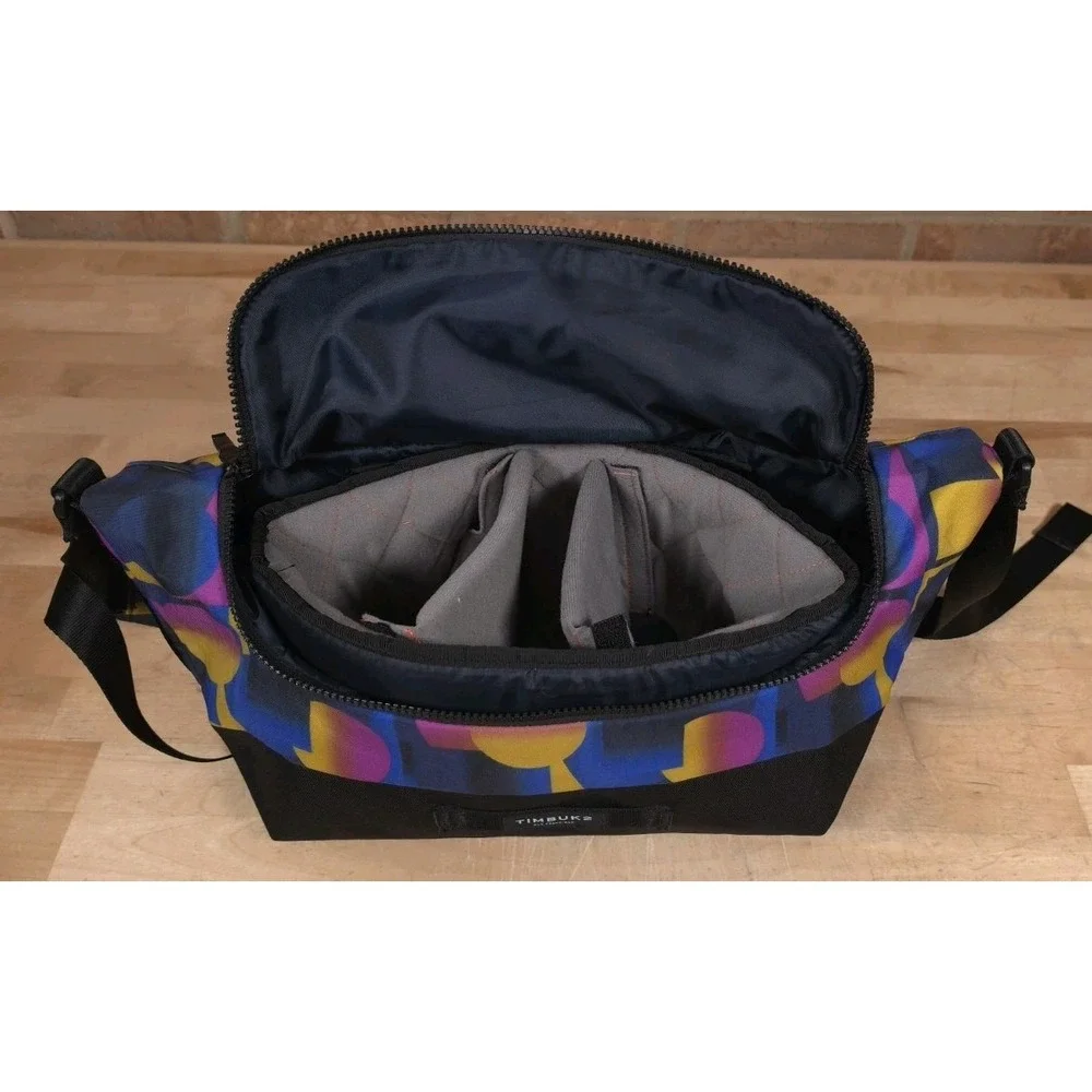 Timbuk2 Mirrorless Camera Bag Messenger Sling Padded Purple Gold Geometric